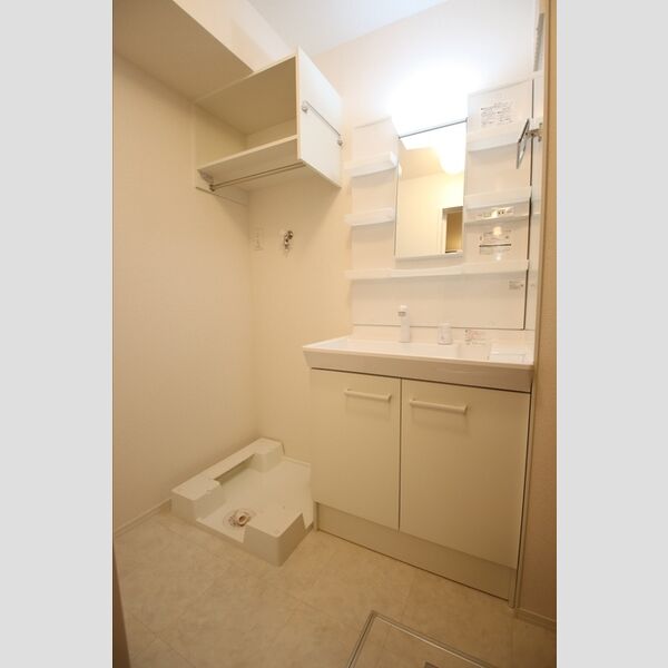 洗面所 (洗髪洗面化粧台)