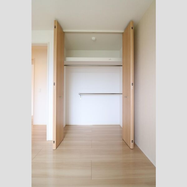 収納 (洋室収納)