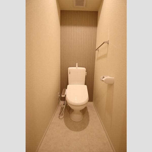 トイレ (温水洗浄暖房便座)