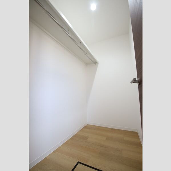 収納 (ウォークインクローゼット)