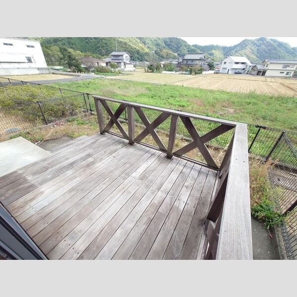 その他 (ウッドデッキ付き専用庭)
