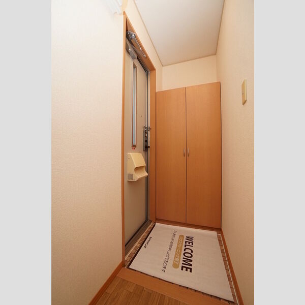 玄関 (玄関)
