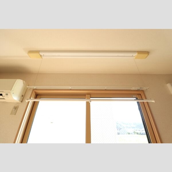 その他 (室内物干し)