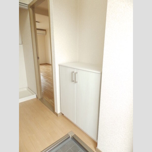 玄関 (シューズボックス)