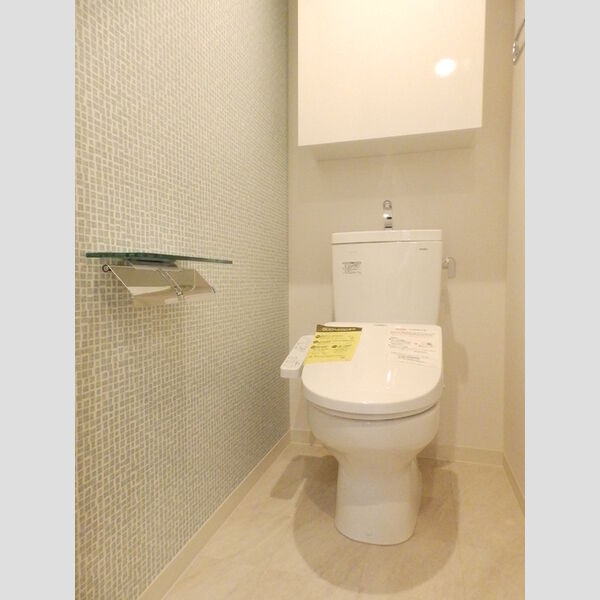 トイレ (温水洗浄暖房便座)