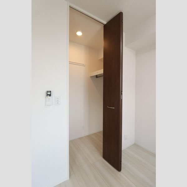 収納 (洋室　ウォークインクローゼット)