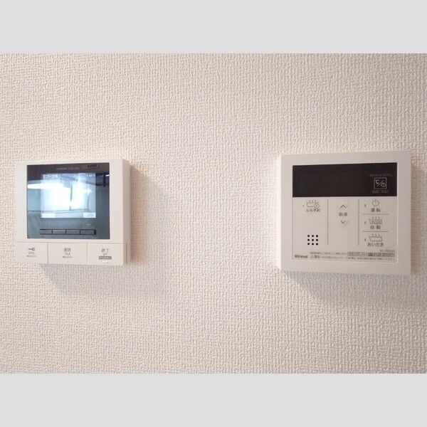その他設備 (録画機能付きTVモニターホン、追い焚き給湯)