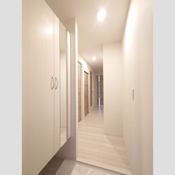 玄関 (玄関廊下)