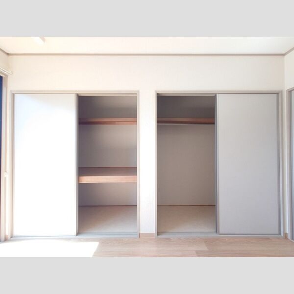収納 (押入れ、クローゼット)