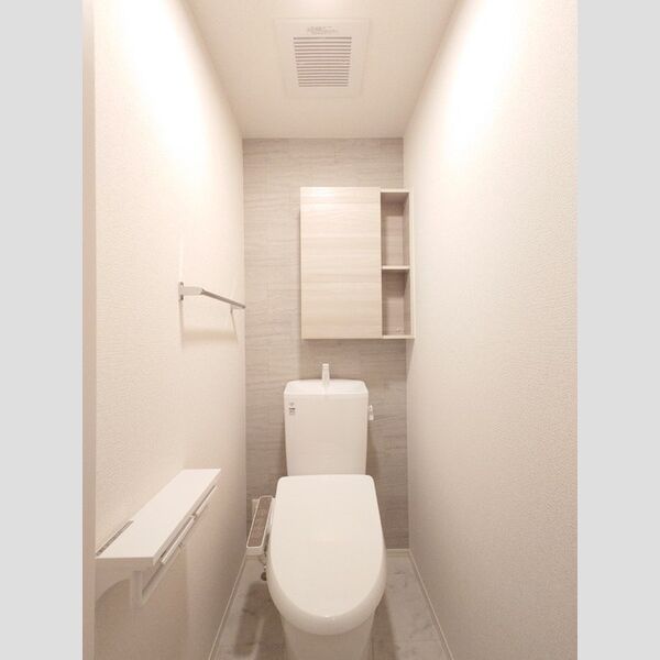 トイレ (トイレ(温水洗浄暖房便座))