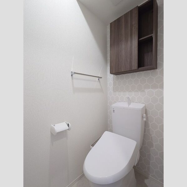 トイレ (温水洗浄暖房便座)