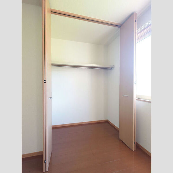 収納 (クローゼット(東側洋室))