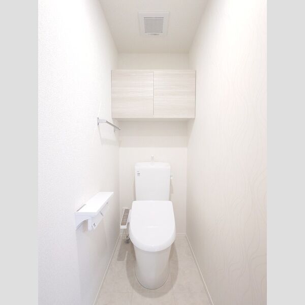 トイレ (温水洗浄暖房便座)