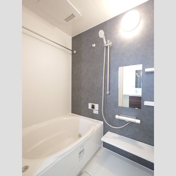 バス (浴室暖房換気乾燥機付き)