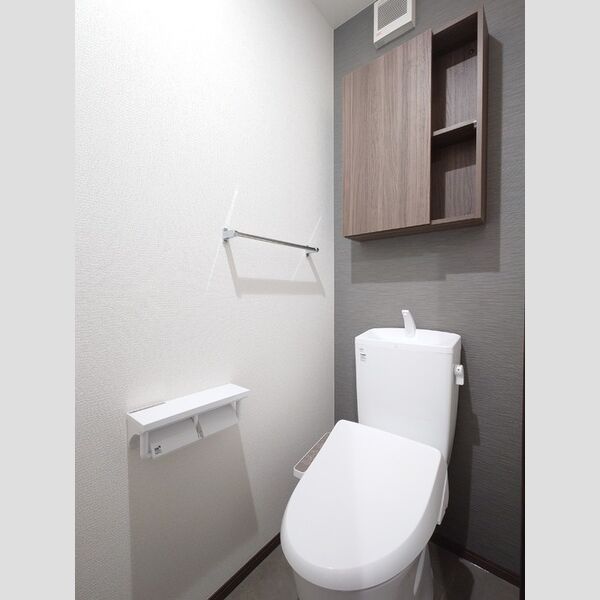 トイレ (温水洗浄暖房便座)