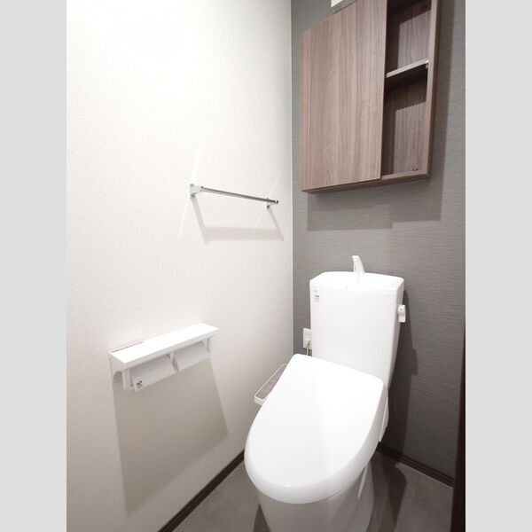 トイレ (温水洗浄暖房便座)