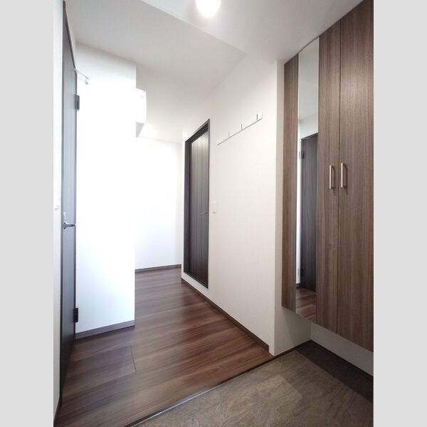玄関 (玄関廊下)