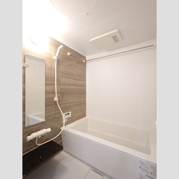 バス (浴室暖房換気乾燥機付き)