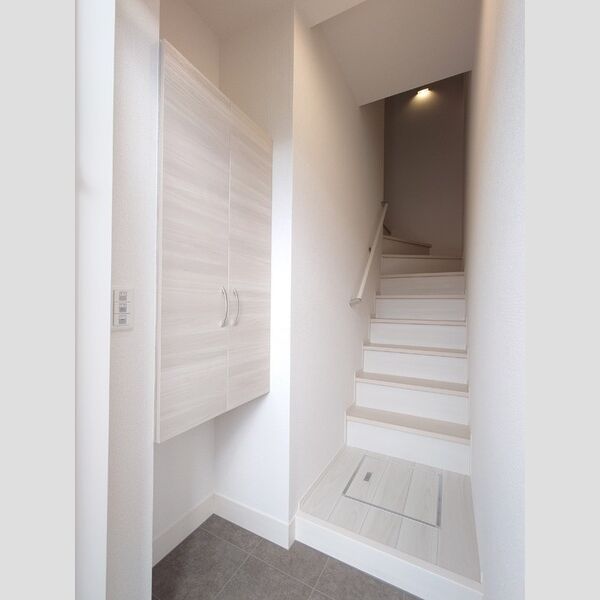 玄関 (玄関/階段)