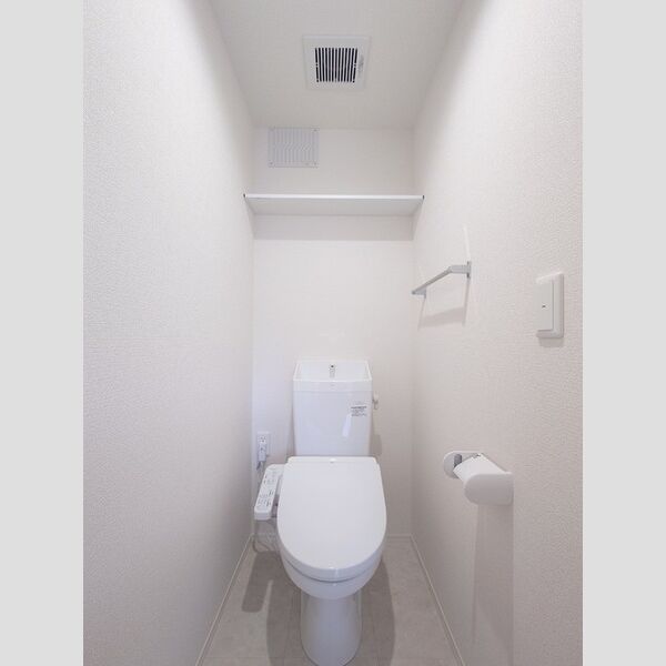 トイレ (温水洗浄暖房便座)