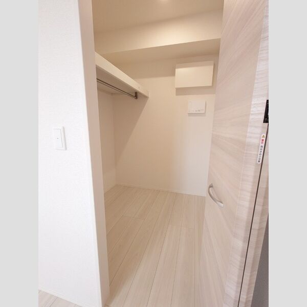 収納 (ウォークインクローゼット)