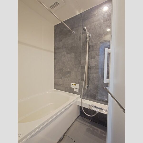 バス (浴室暖房換気乾燥機付き)