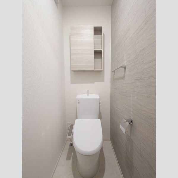 トイレ (温水洗浄暖房便座)