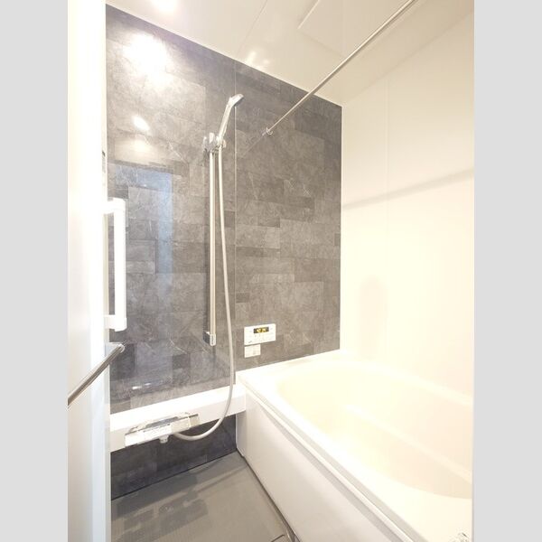 バス (浴室暖房換気乾燥機付き)