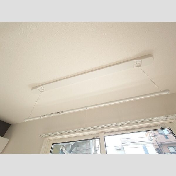 その他設備 (室内物干し)