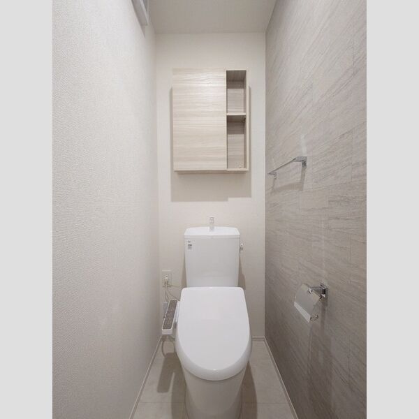 トイレ (温水洗浄暖房便座)