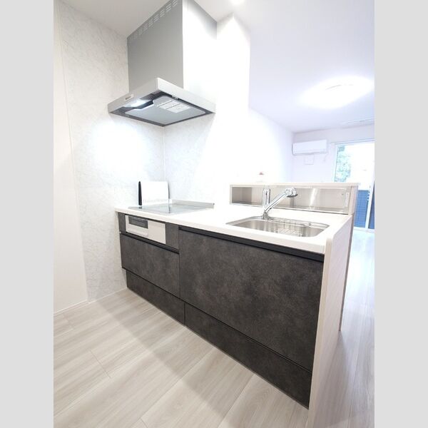 キッチン (対面システムキッチン(IHクッキングヒーター))