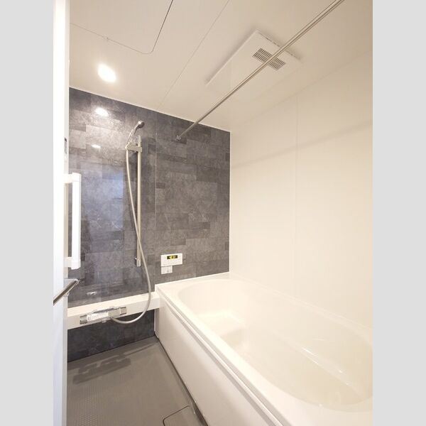 バス (浴室暖房換気乾燥機付き)