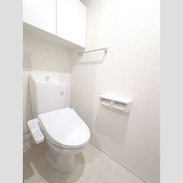 トイレ (温水洗浄暖房便座)