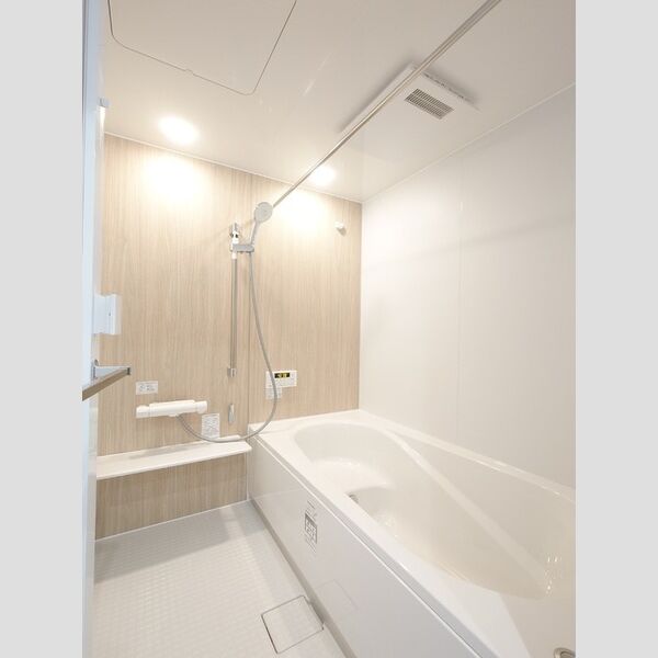 バス (浴室暖房換気乾燥機付き)