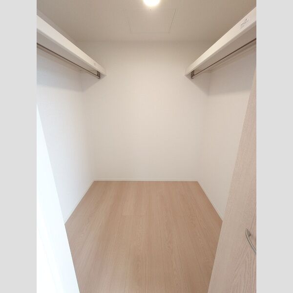 収納 (ウォークインクローゼット)