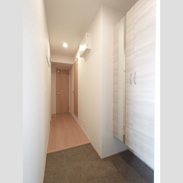 玄関 (玄関廊下)