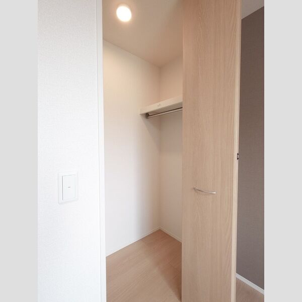 収納 (ウォークインクローゼット)