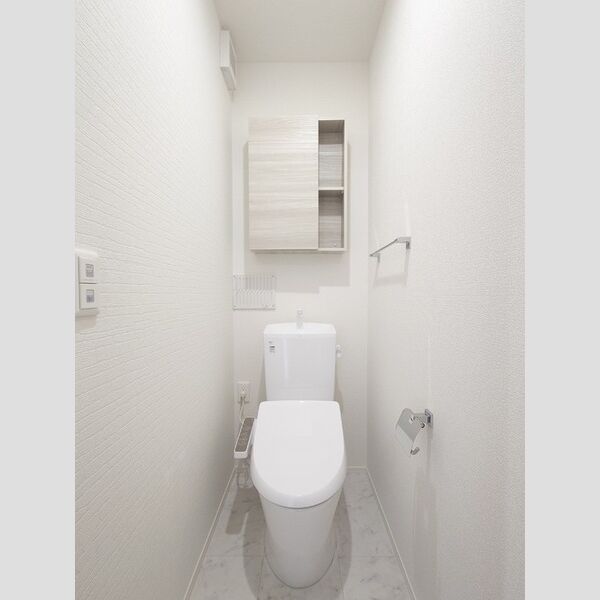 トイレ (温水洗浄暖房便座)