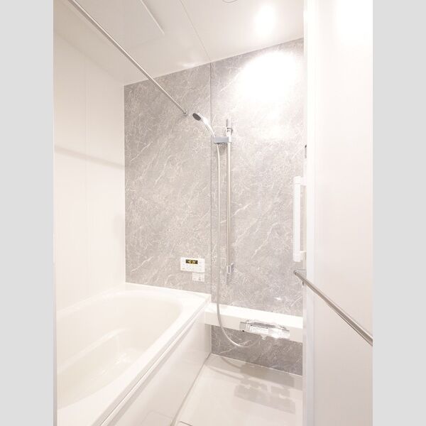 バス (浴室暖房換気乾燥機付き)