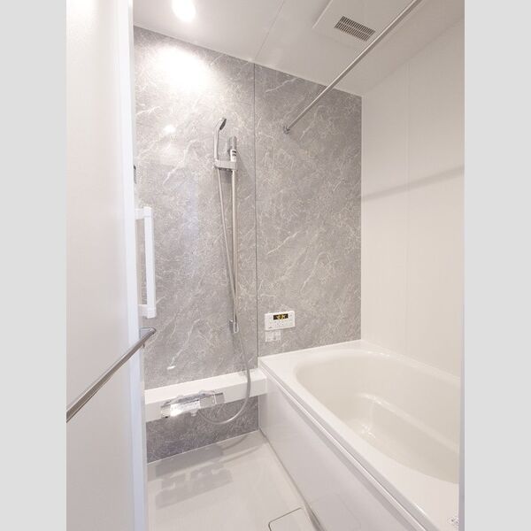 バス (浴室暖房換気乾燥機付き)