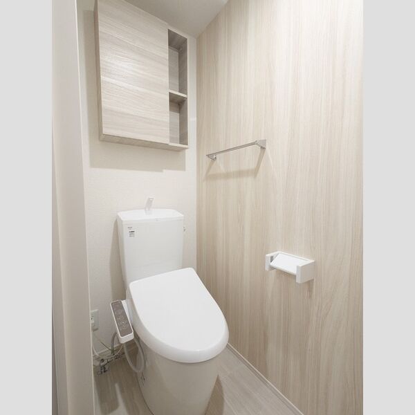 トイレ (温水洗浄暖房便座)