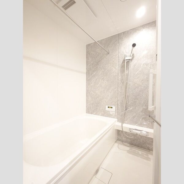 バス (浴室暖房換気乾燥機付き)