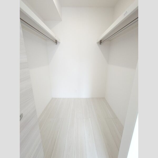 収納 (ウォークインクローゼット)