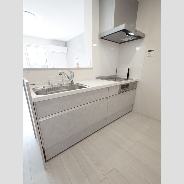 キッチン (対面カウンターシステムキッチン(IHクッキングヒーター))