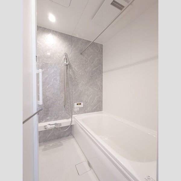 バス (浴室暖房換気乾燥機付き)