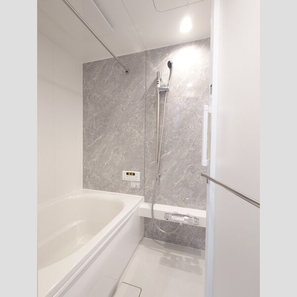 バス (浴室暖房換気乾燥機付き)