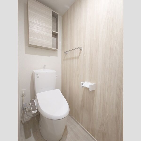 トイレ (温水洗浄暖房便座)