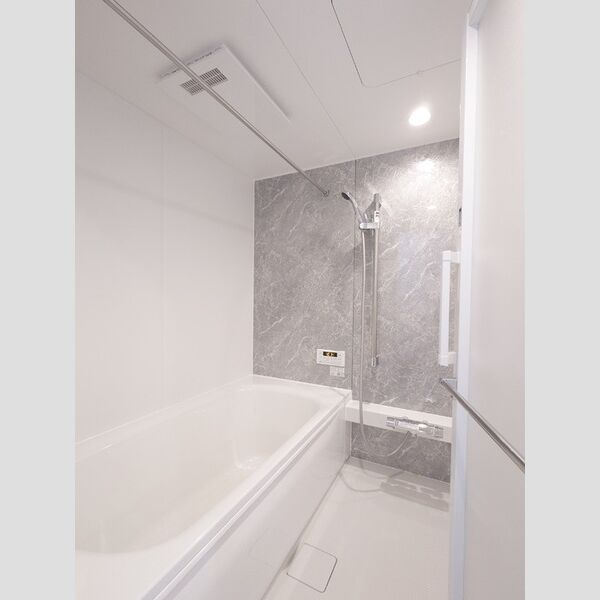 バス (浴室暖房換気乾燥機付き)