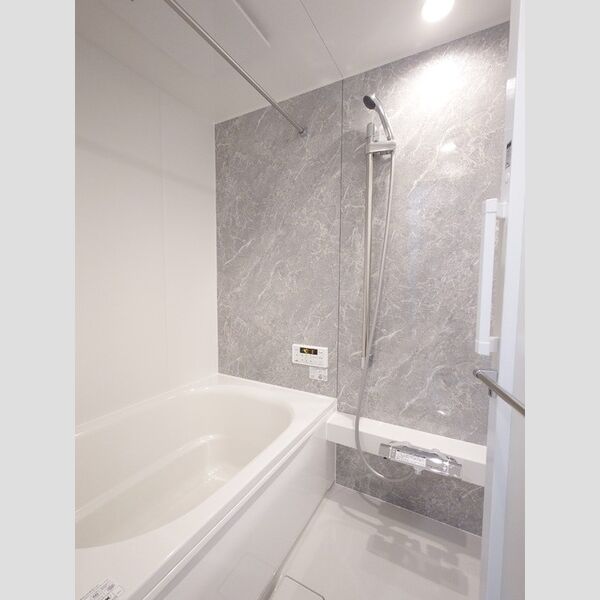 バス (浴室暖房換気乾燥機付き)