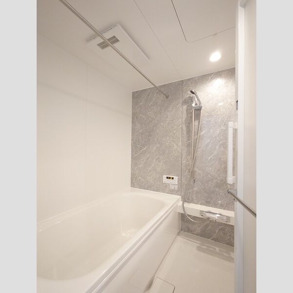 バス (浴室暖房換気乾燥機付き)